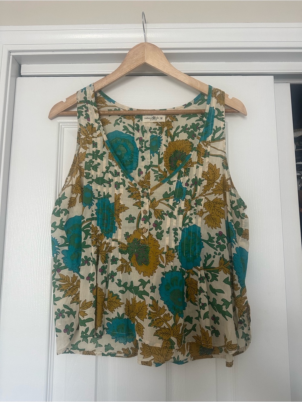 Natural Life Linen Floral Tank